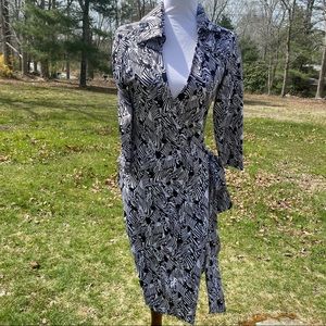 TRACY NEGOSHIAN DRESS WRAP V-NECK 3/4 SLEEVE BLACK WHITE ZEBRA PRINT SIZE S